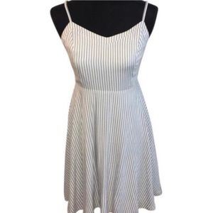 Old Navy Seersucker Dress Size Medium